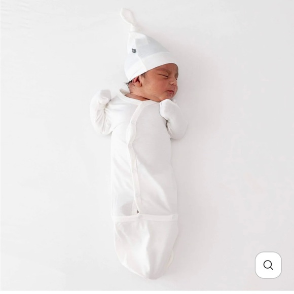 Kyte Baby Bundler in the color Cloud - Picture 4 of 5